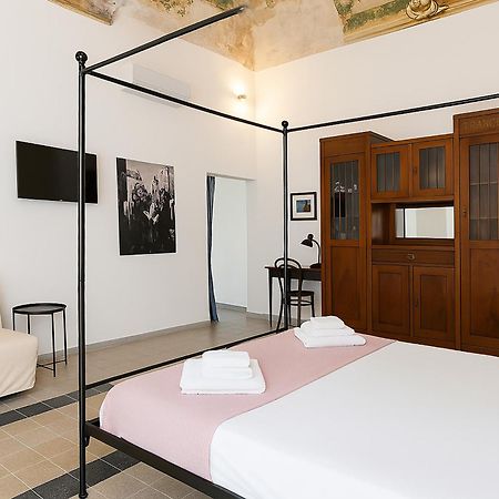 פרוסידה Palazzo Attila - Gioia Apartments מראה חיצוני תמונה