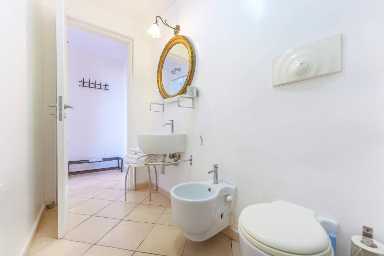 פרוסידה Palazzo Attila - Gioia Apartments מראה חיצוני תמונה